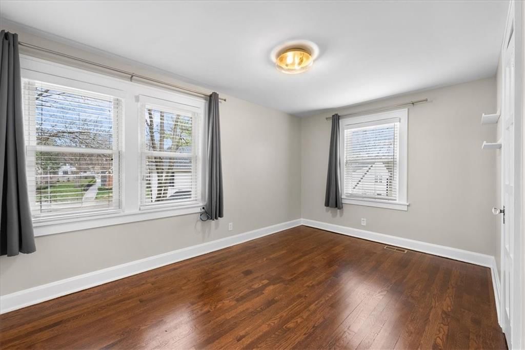 42 W 69 Street — photo 17