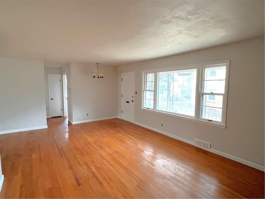 800 E 75th Terrace — photo 19