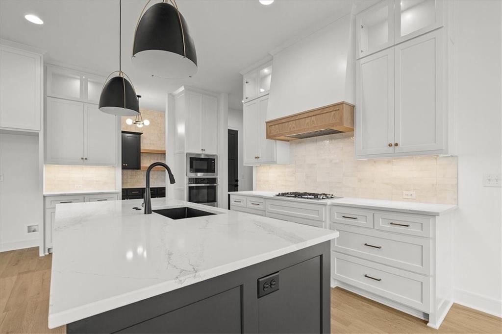 2115 SW Hook Farm Drive — photo 10