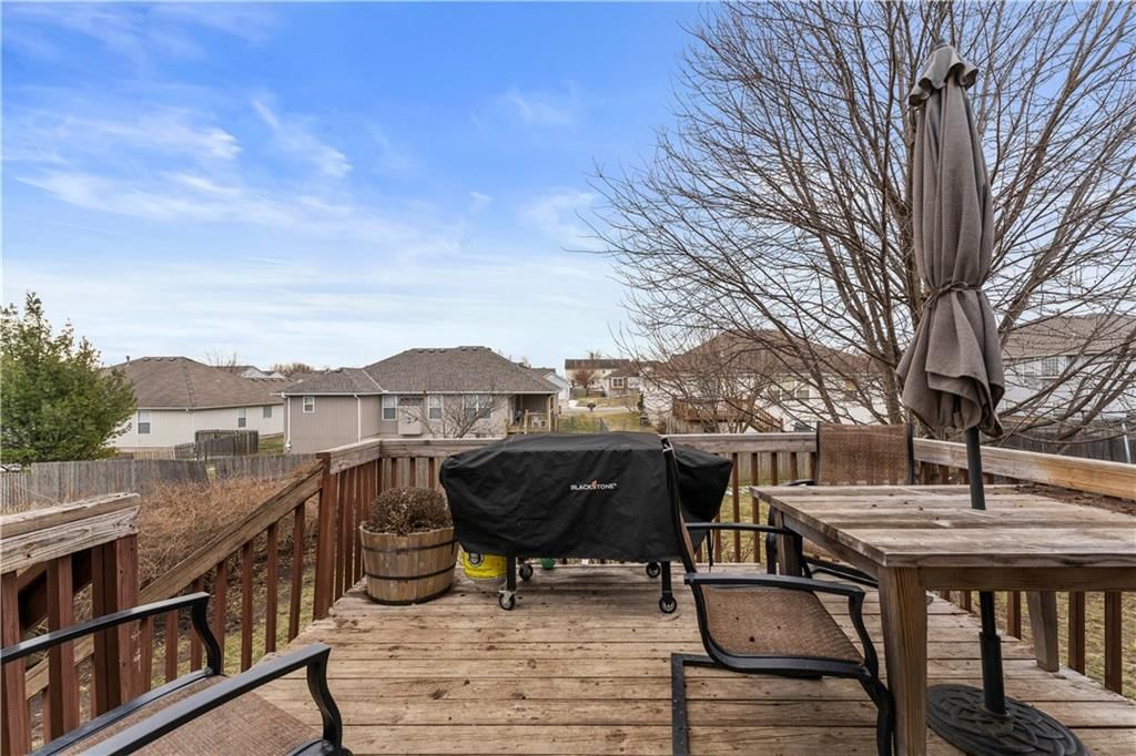 1101 Wiltshire Boulevard — photo 33