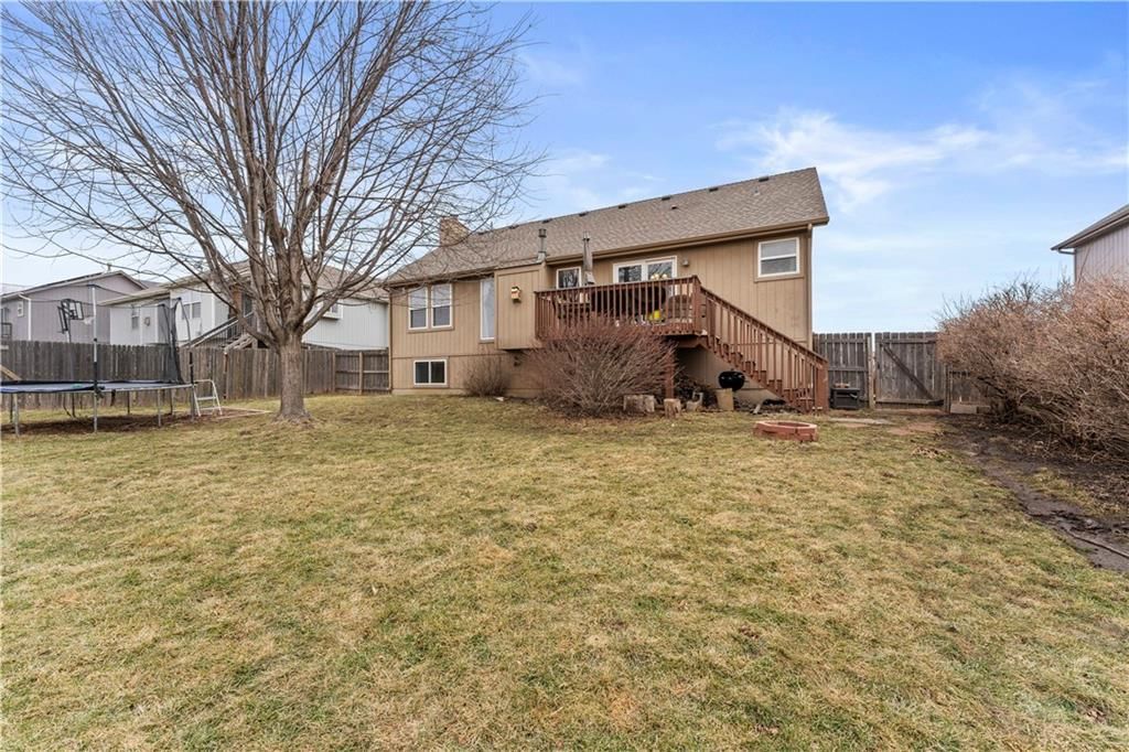 1101 Wiltshire Boulevard — photo 35