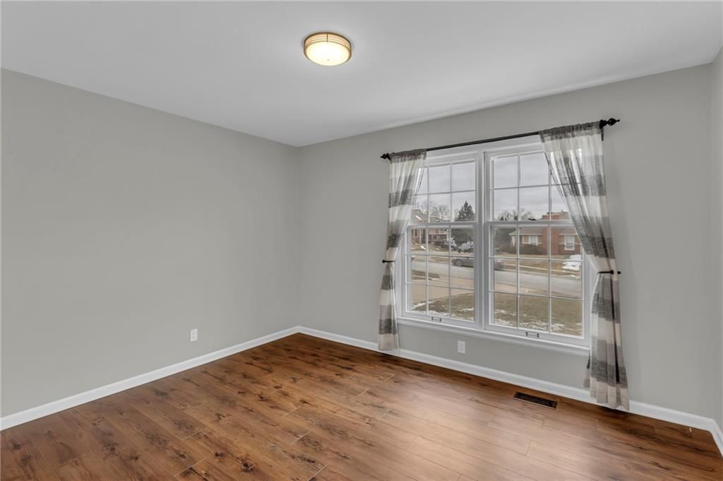 655 E 115th Terrace — photo 11