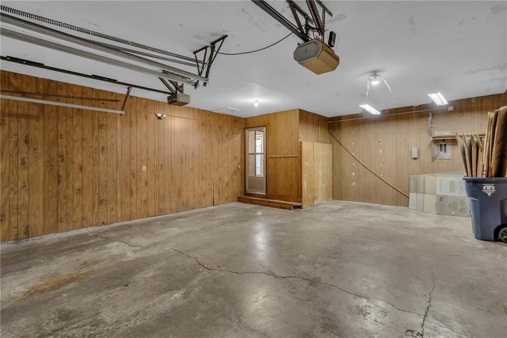 655 E 115th Terrace — photo 41
