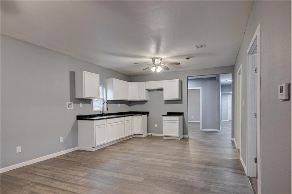 326 N Magnolia Street — photo 7