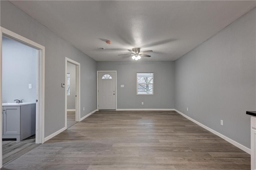 326 N Magnolia Street — photo 10