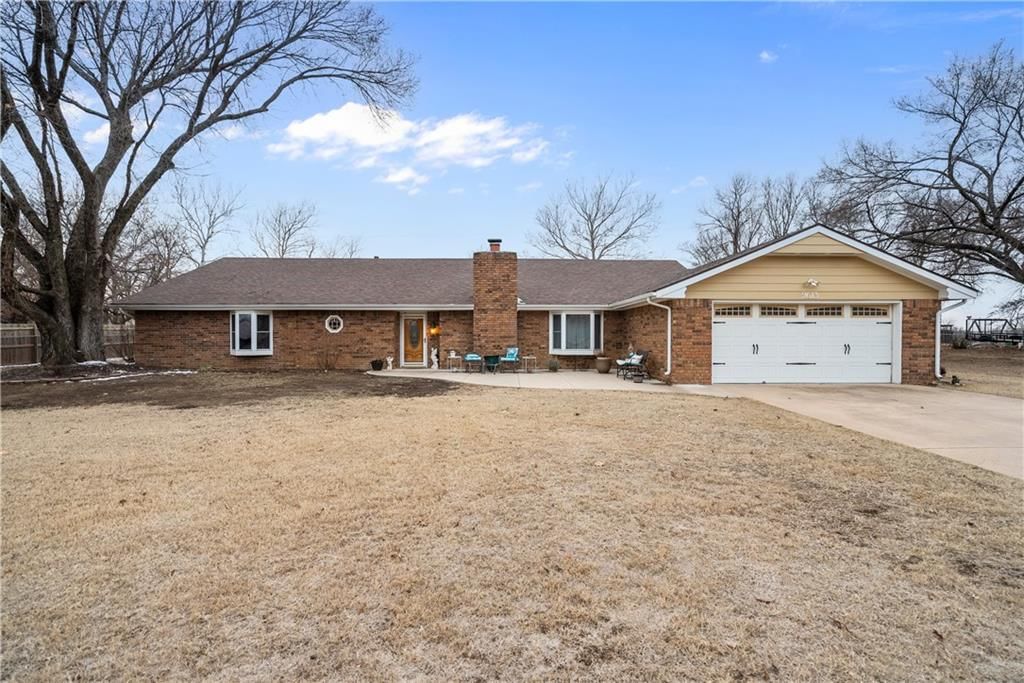 2613 Rolling Green Drive — photo 2