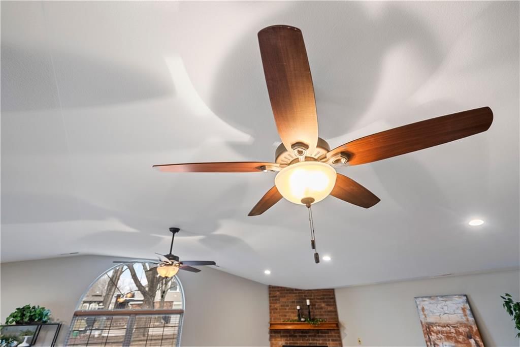 2613 Rolling Green Drive — photo 17