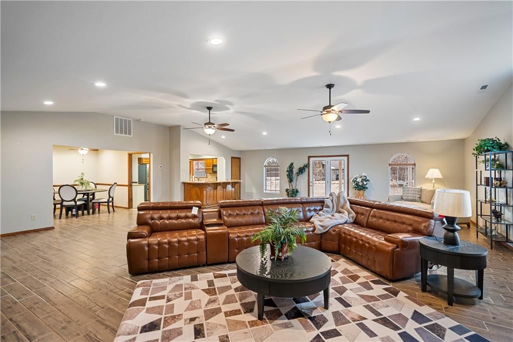 2613 Rolling Green Drive — photo 20
