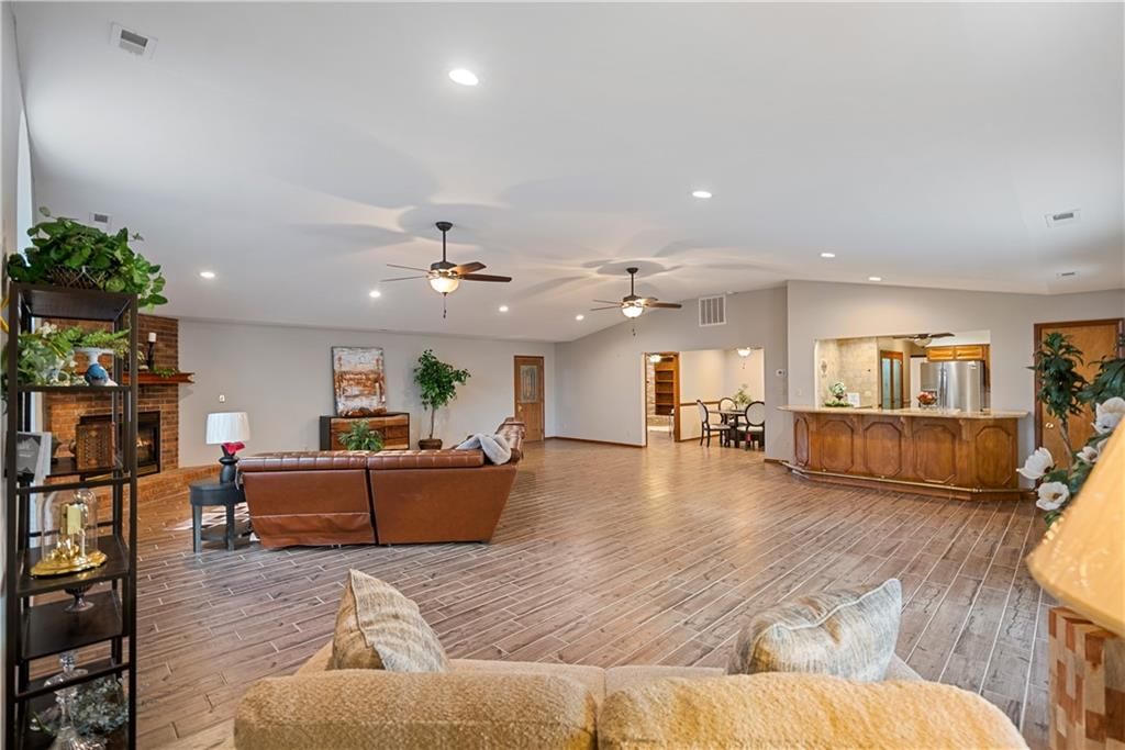 2613 Rolling Green Drive — photo 21