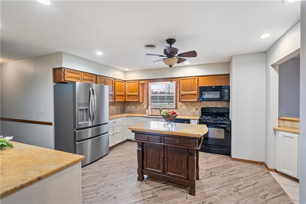 2613 Rolling Green Drive — photo 25