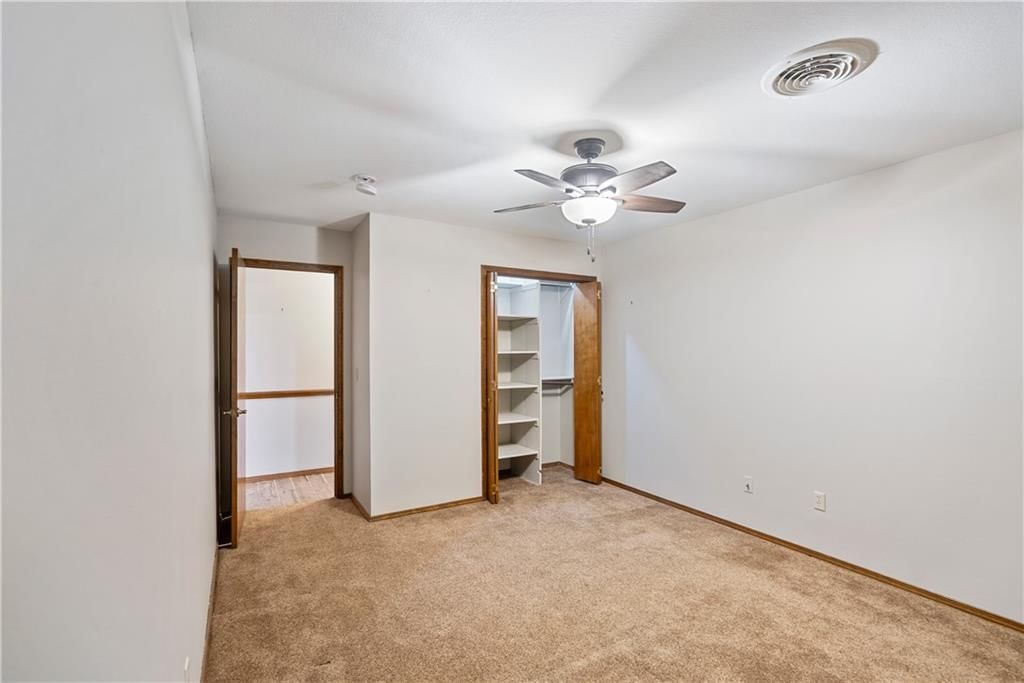 2613 Rolling Green Drive — photo 35