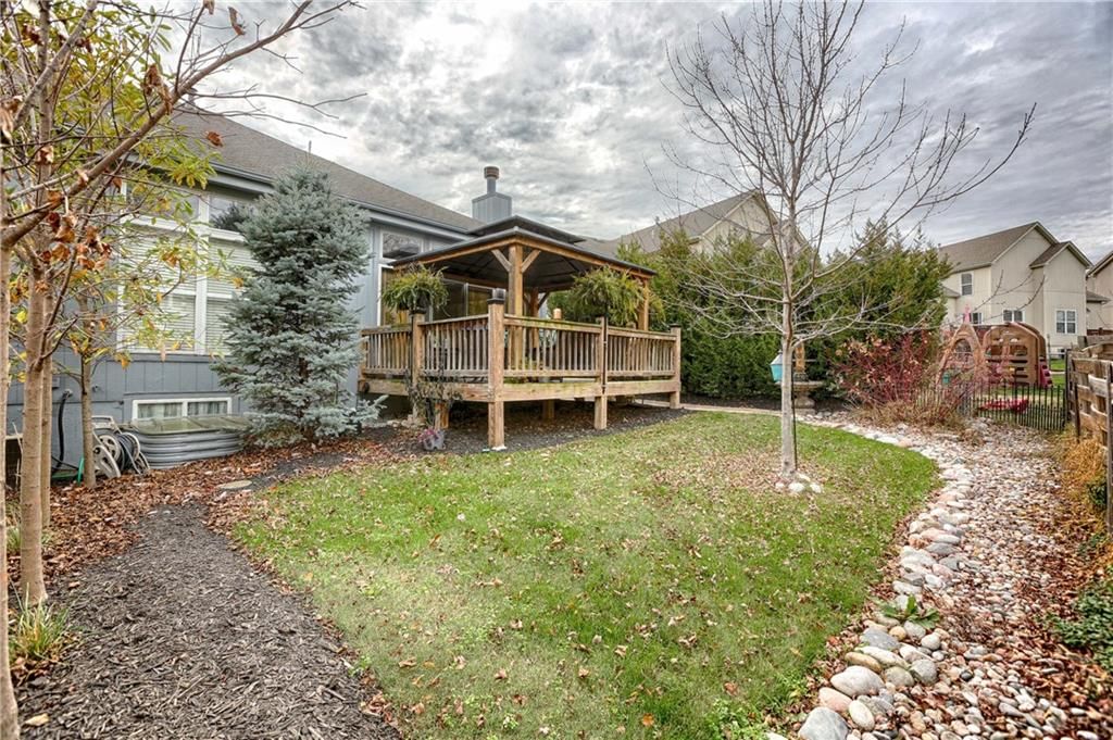 7702 W 149th Street — photo 36