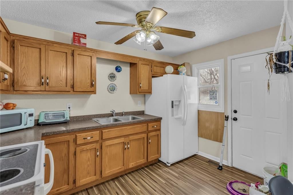 1616 Holt Lane — photo 12