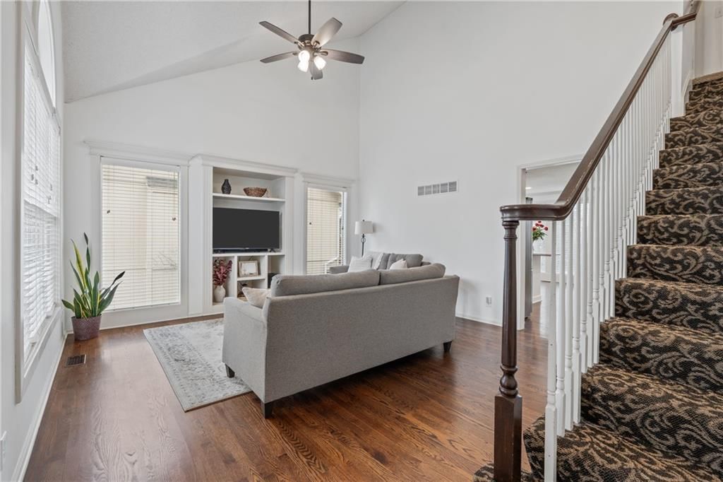 21237 W 120th Street — photo 5