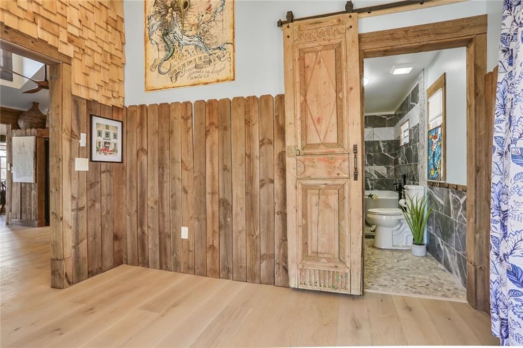 144 Beach Drive — photo 26