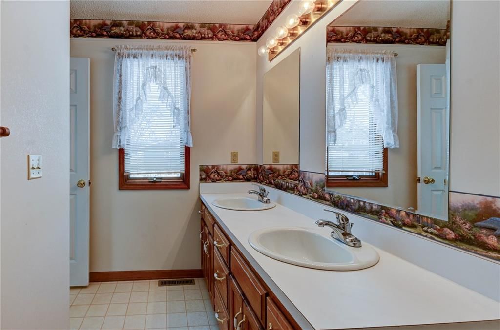 506 Santa Fe Drive — photo 19
