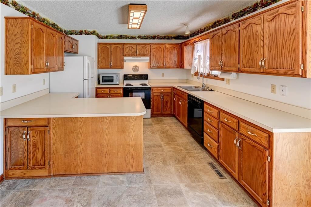 506 Santa Fe Drive — photo 10