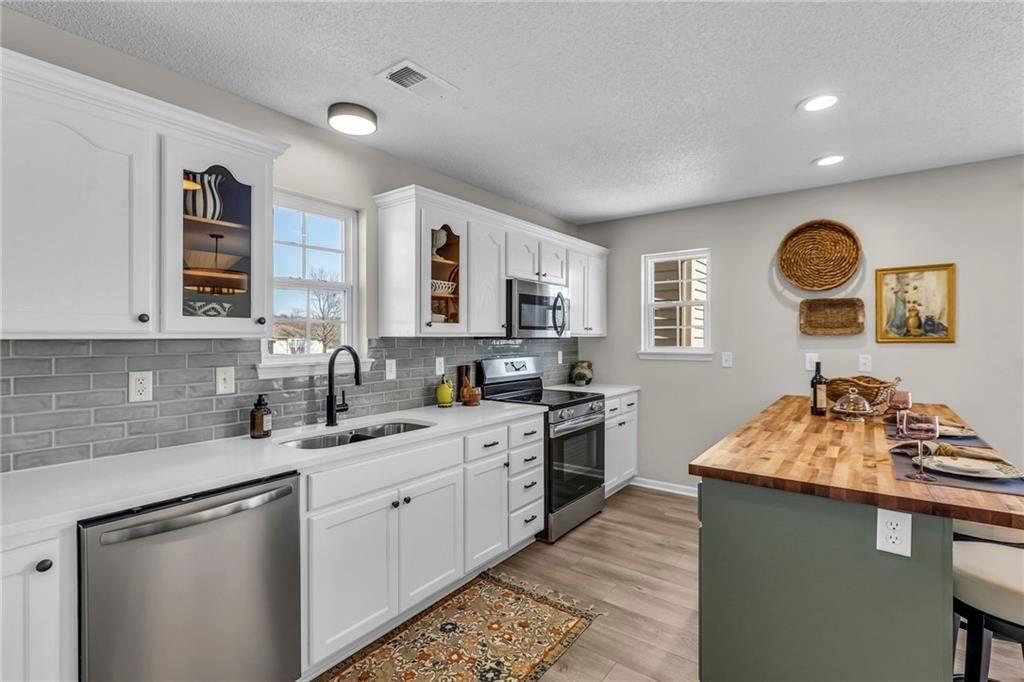 723 Seminole Court — photo 14