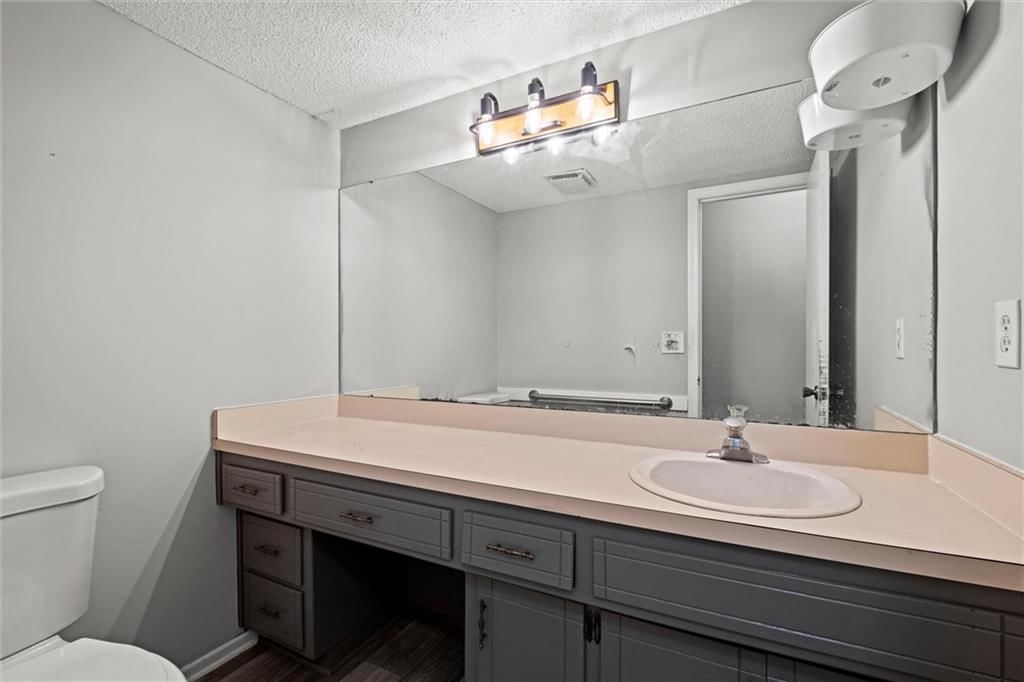 12845 Locust Street — photo 24