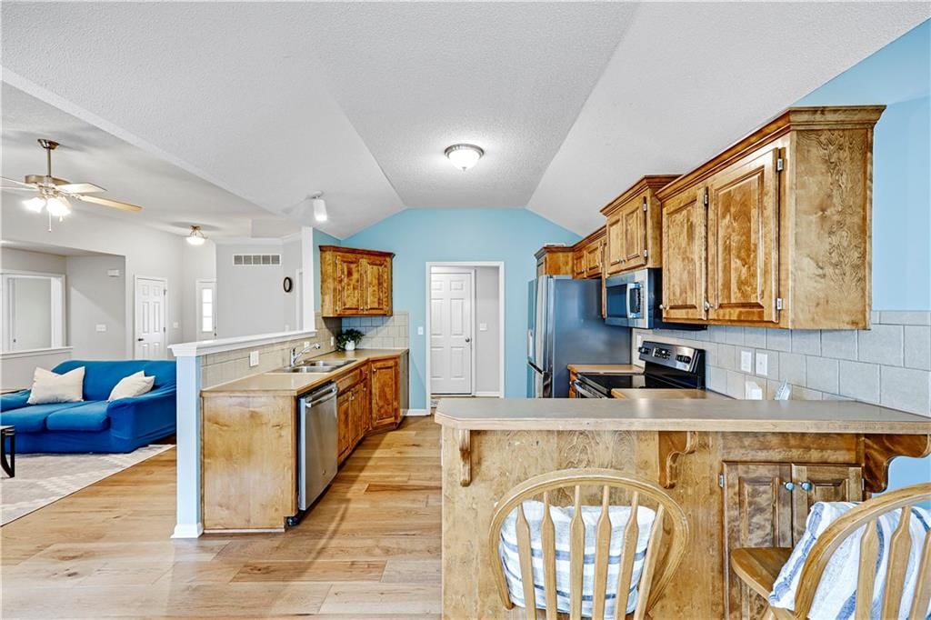 16930 Agnes Street — photo 14