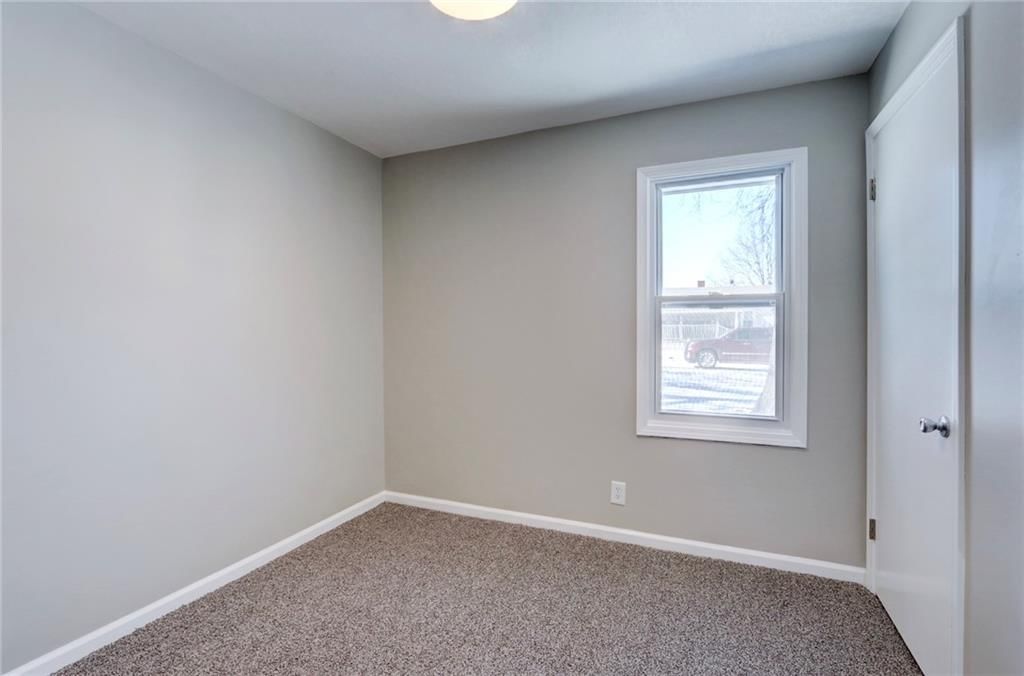 3209 S Vermont Avenue — photo 7