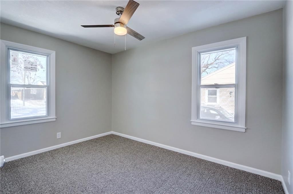 3209 S Vermont Avenue — photo 9