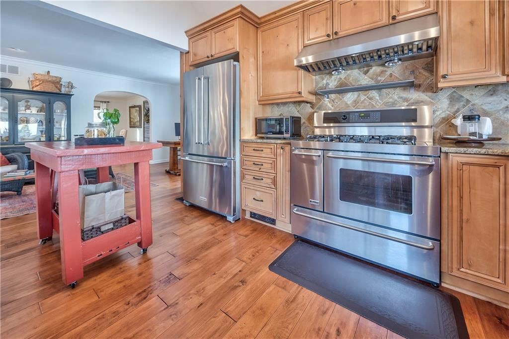 11323 Hemlock Street — photo 14