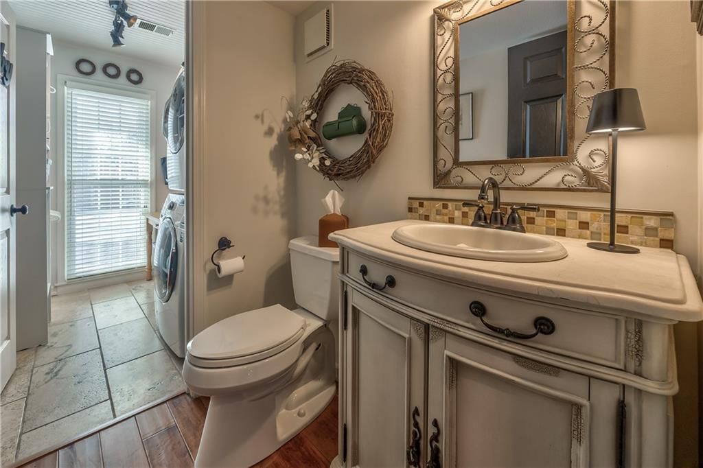 11323 Hemlock Street — photo 23