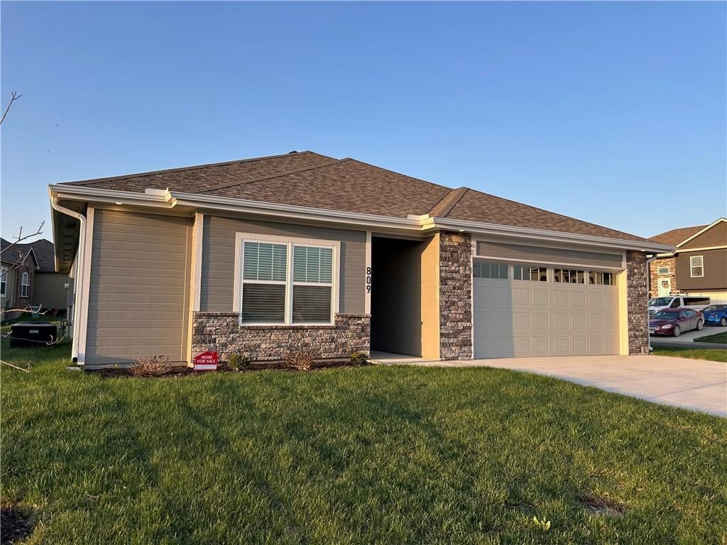 809 Golden Eagle Trail — photo 2