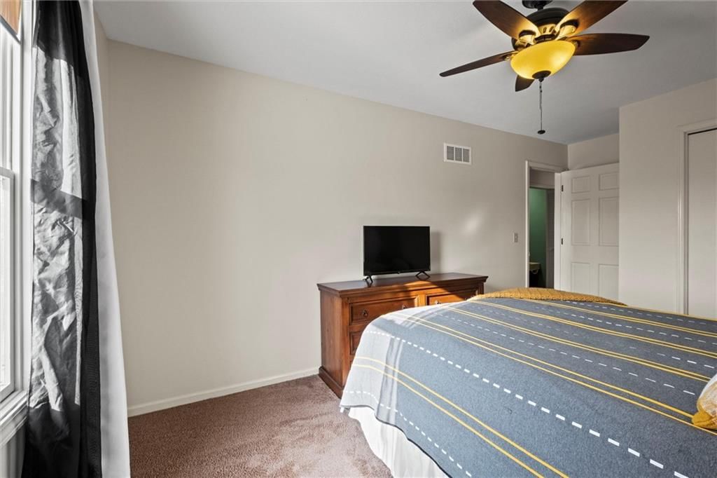 1318 E Meadow Lane — photo 28