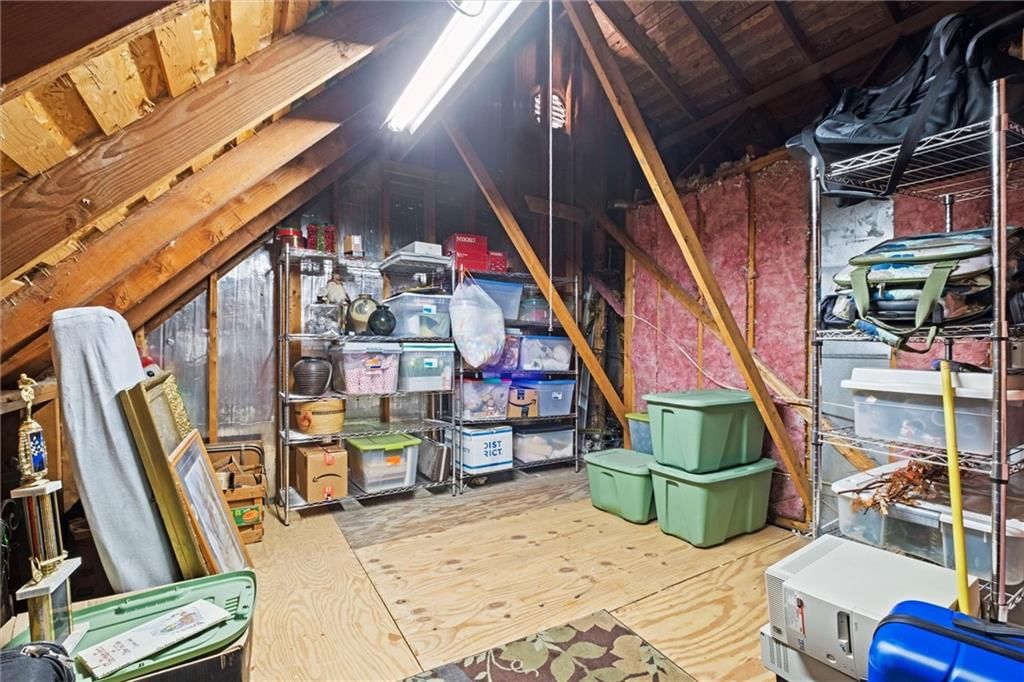 1318 E Meadow Lane — photo 32