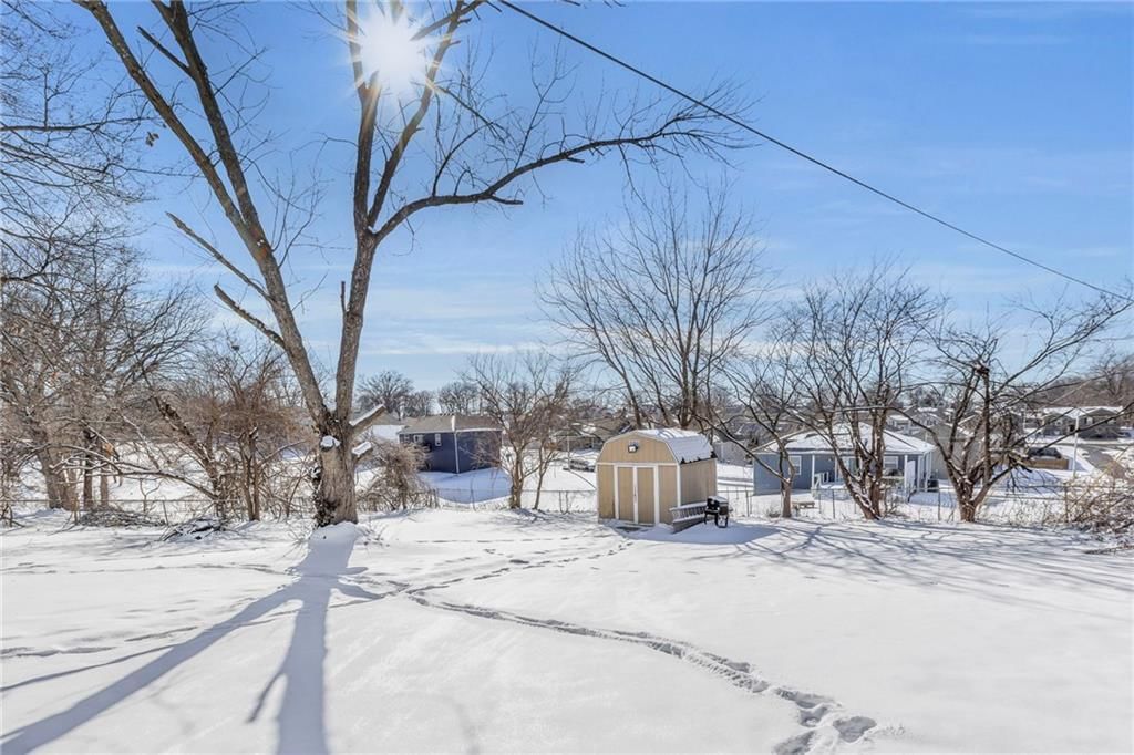 5040 N Beacon Avenue — photo 22
