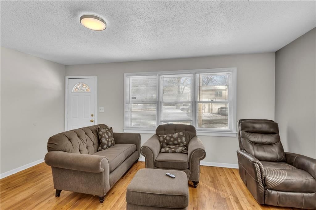 5040 N Beacon Avenue — photo 4