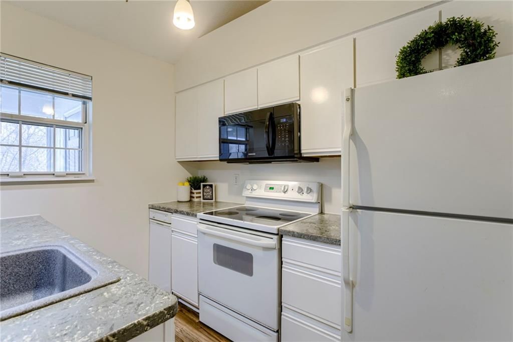 6980 N Olive Street — photo 14
