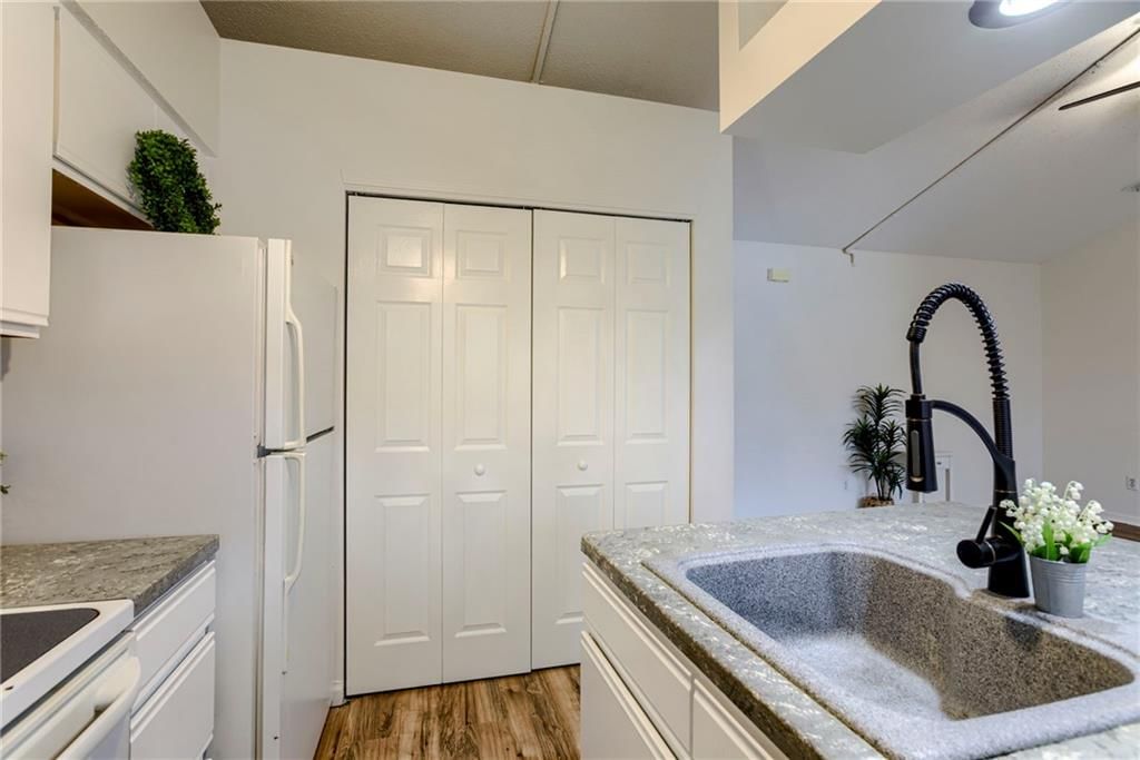 6980 N Olive Street — photo 15