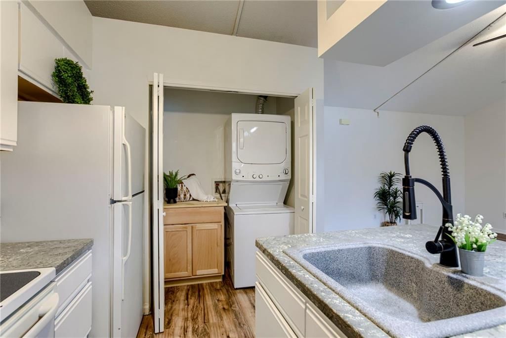 6980 N Olive Street — photo 16