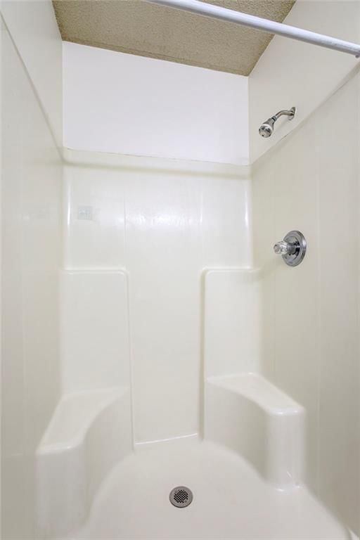 6980 N Olive Street — photo 21