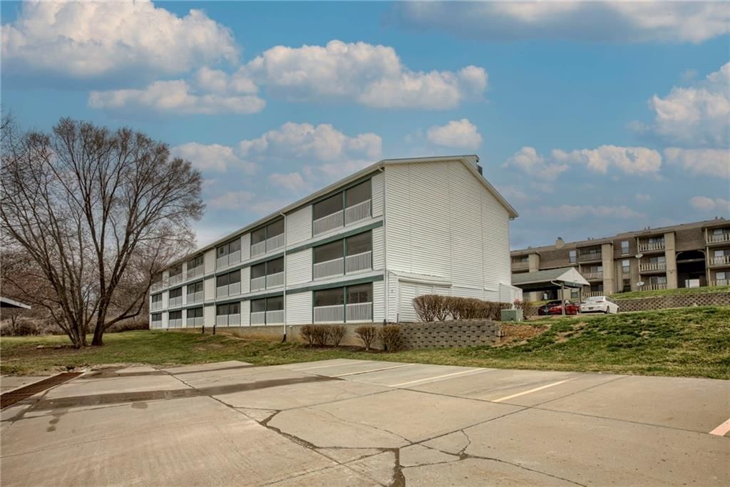 6980 N Olive Street — photo 28