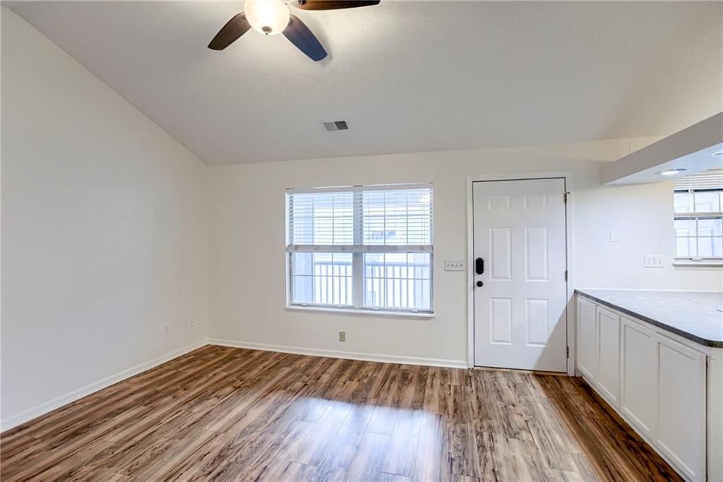6980 N Olive Street — photo 9