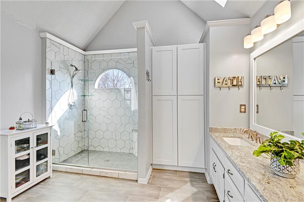 12817 Barton Street — photo 15