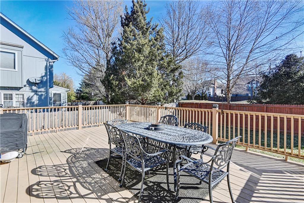 12817 Barton Street — photo 22
