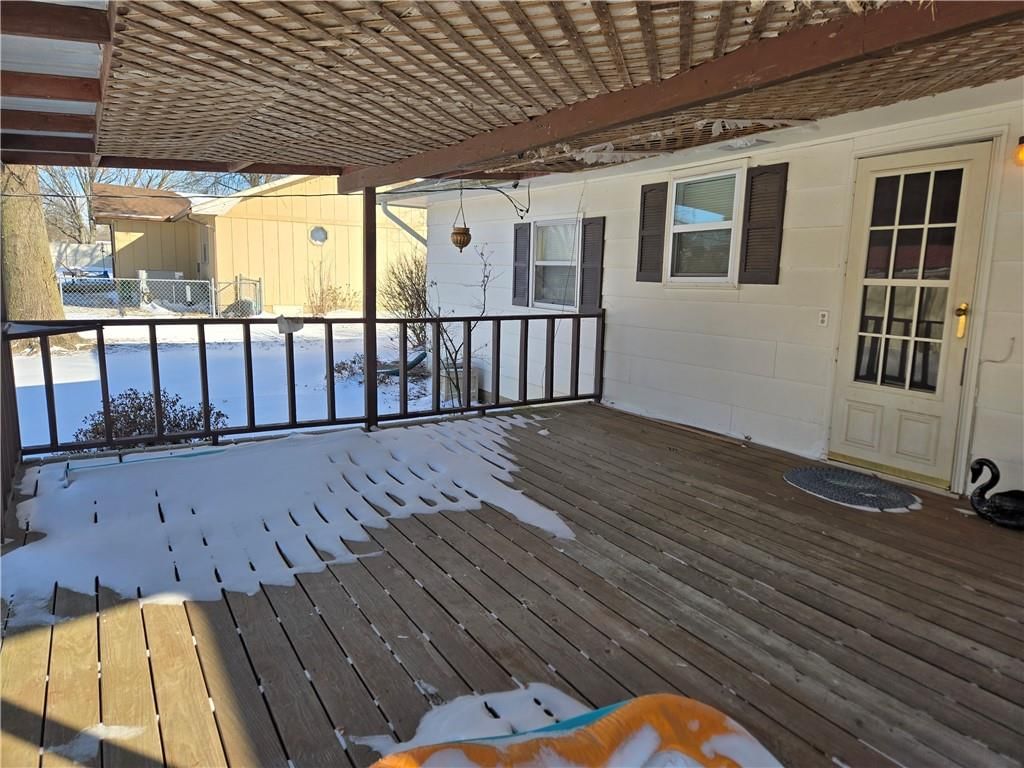 512 W Wilson N/A — photo 17