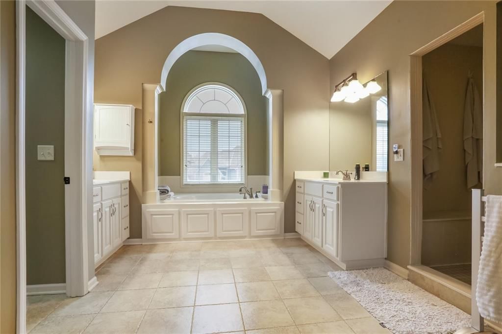 5509 Roundtree Street — photo 16