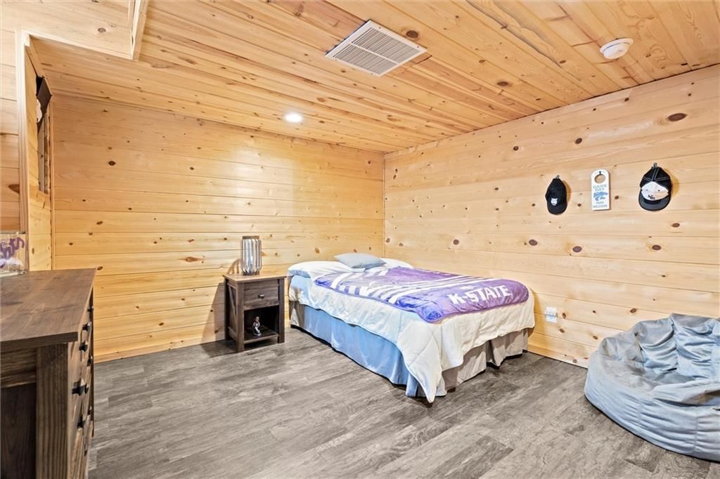 6405 Mccoy Street — photo 33