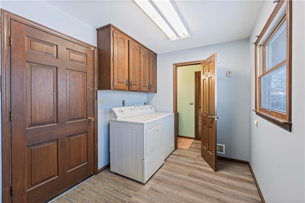 404 Westwind Drive — photo 14