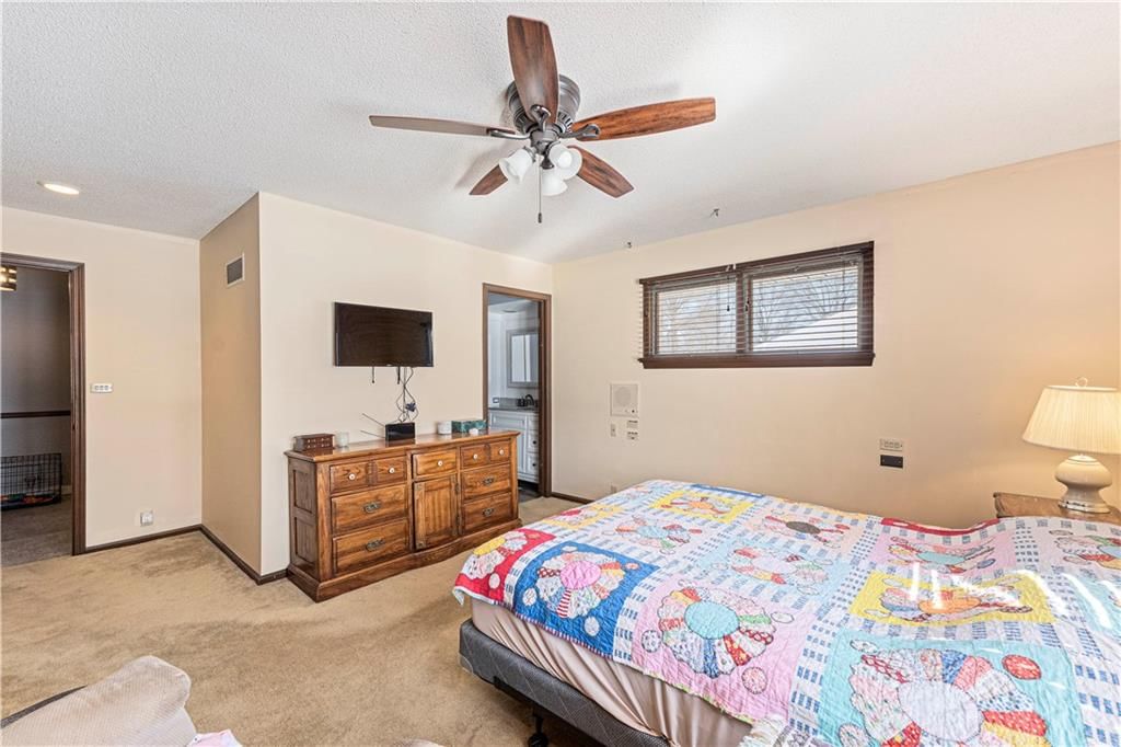 404 Westwind Drive — photo 24
