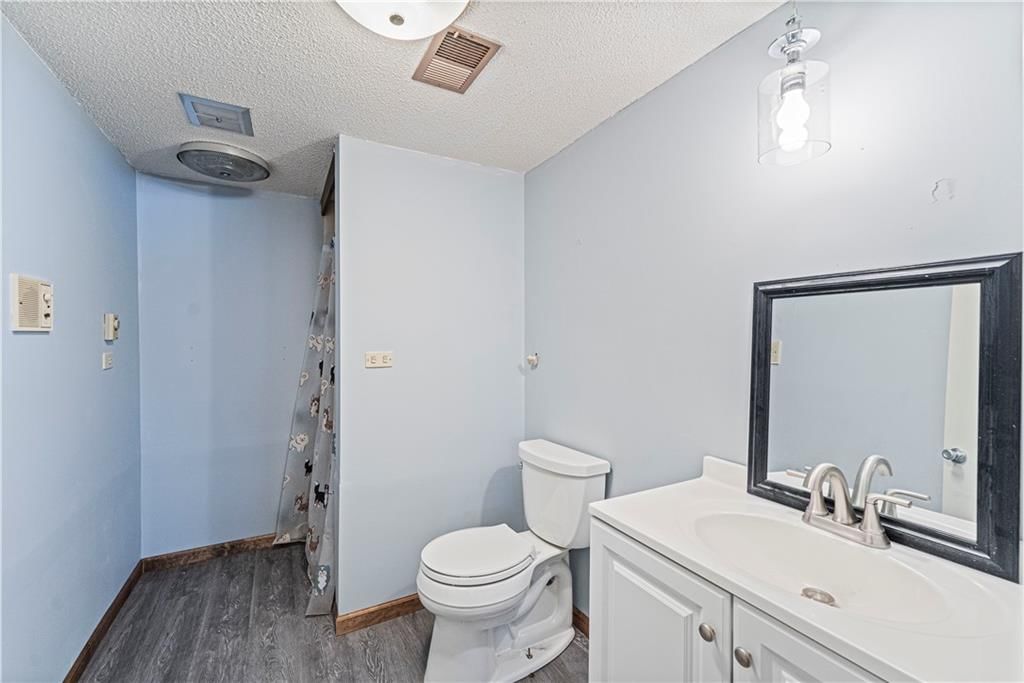 404 Westwind Drive — photo 30