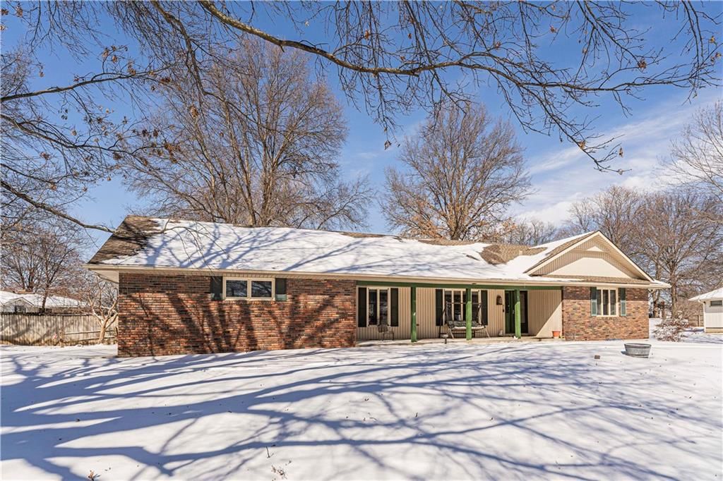 404 Westwind Drive — photo 42