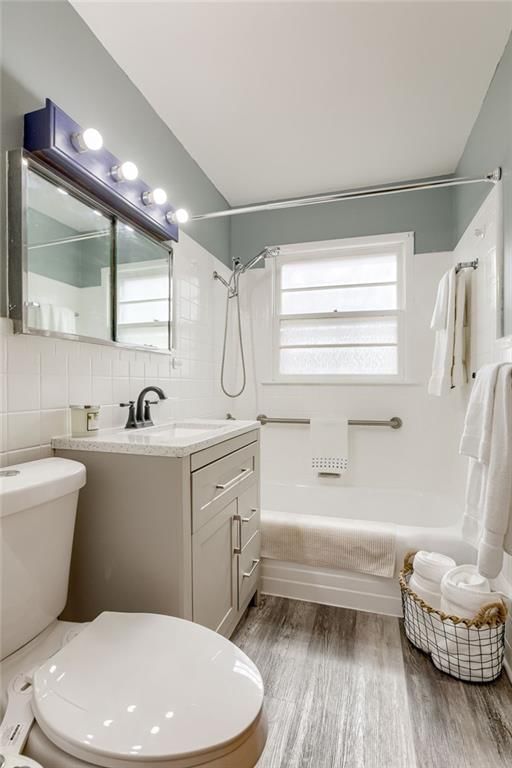 8904 W 81st Street — photo 12