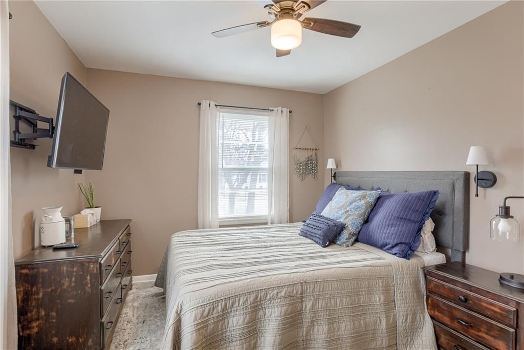 8904 W 81st Street — photo 13